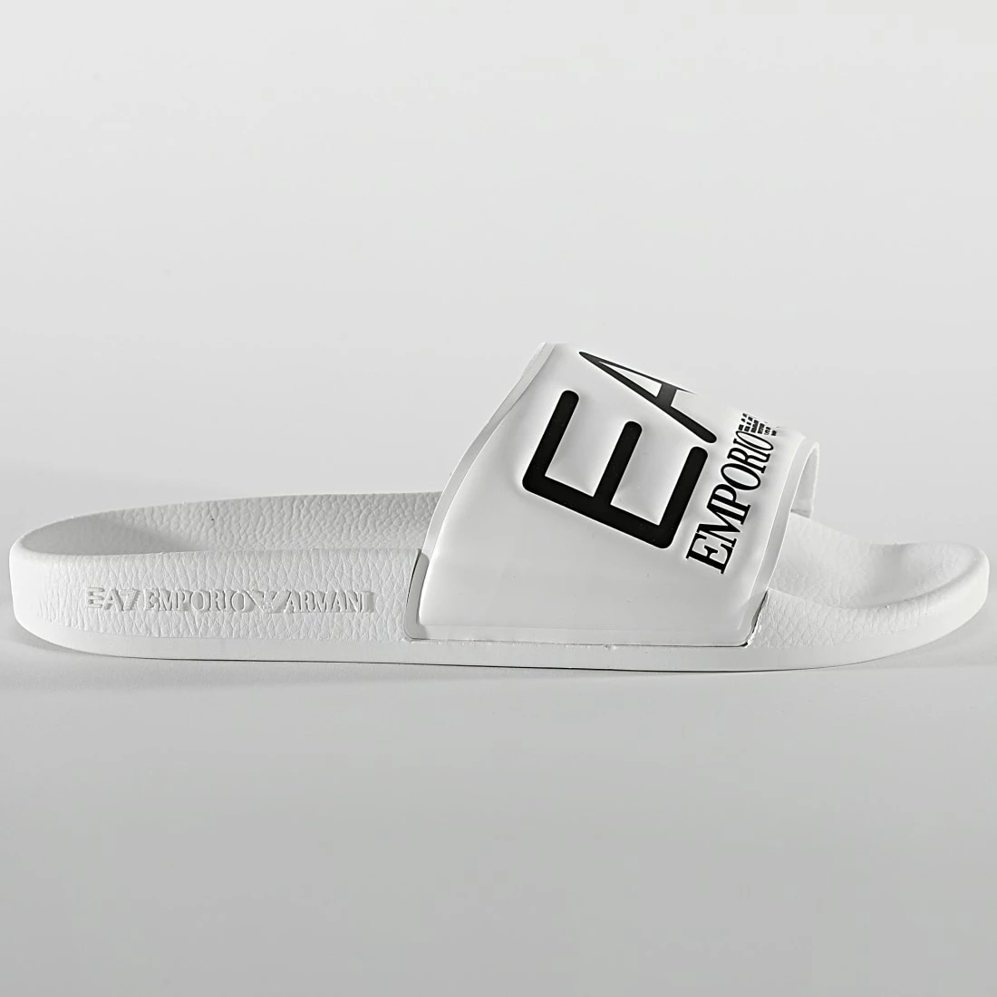 Grosses soldes 🔥 Claquettes XCP001-XCC22 White de EA7 Emporio Armani 🌟 – Image 2