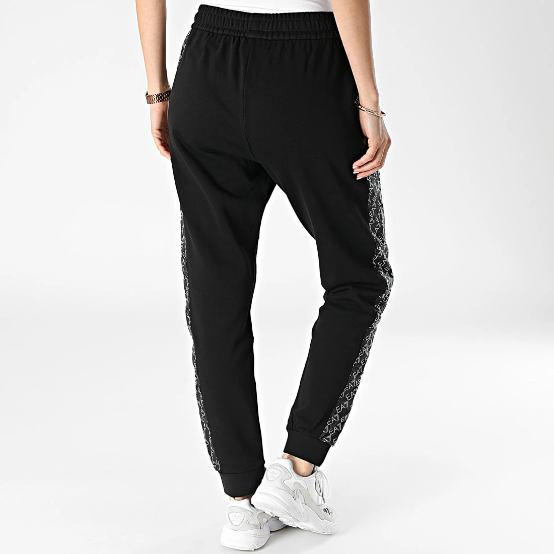 Nouveau ✔️ Pantalon Jogging Femme A Bandes 3LPP54 Noir de EA7 Emporio Armani 🛒 – Image 4