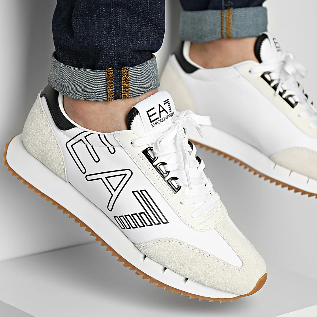 Meilleur prix 👍 Baskets X8X101-XK257 White Black de EA7 Emporio Armani 😍