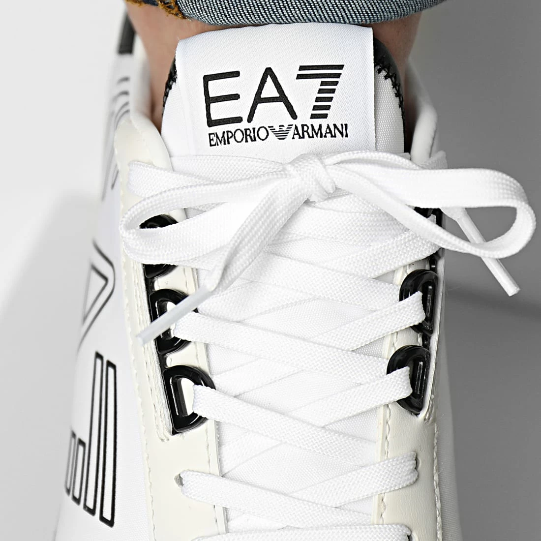 Meilleur prix 👍 Baskets X8X101-XK257 White Black de EA7 Emporio Armani 😍 – Image 3