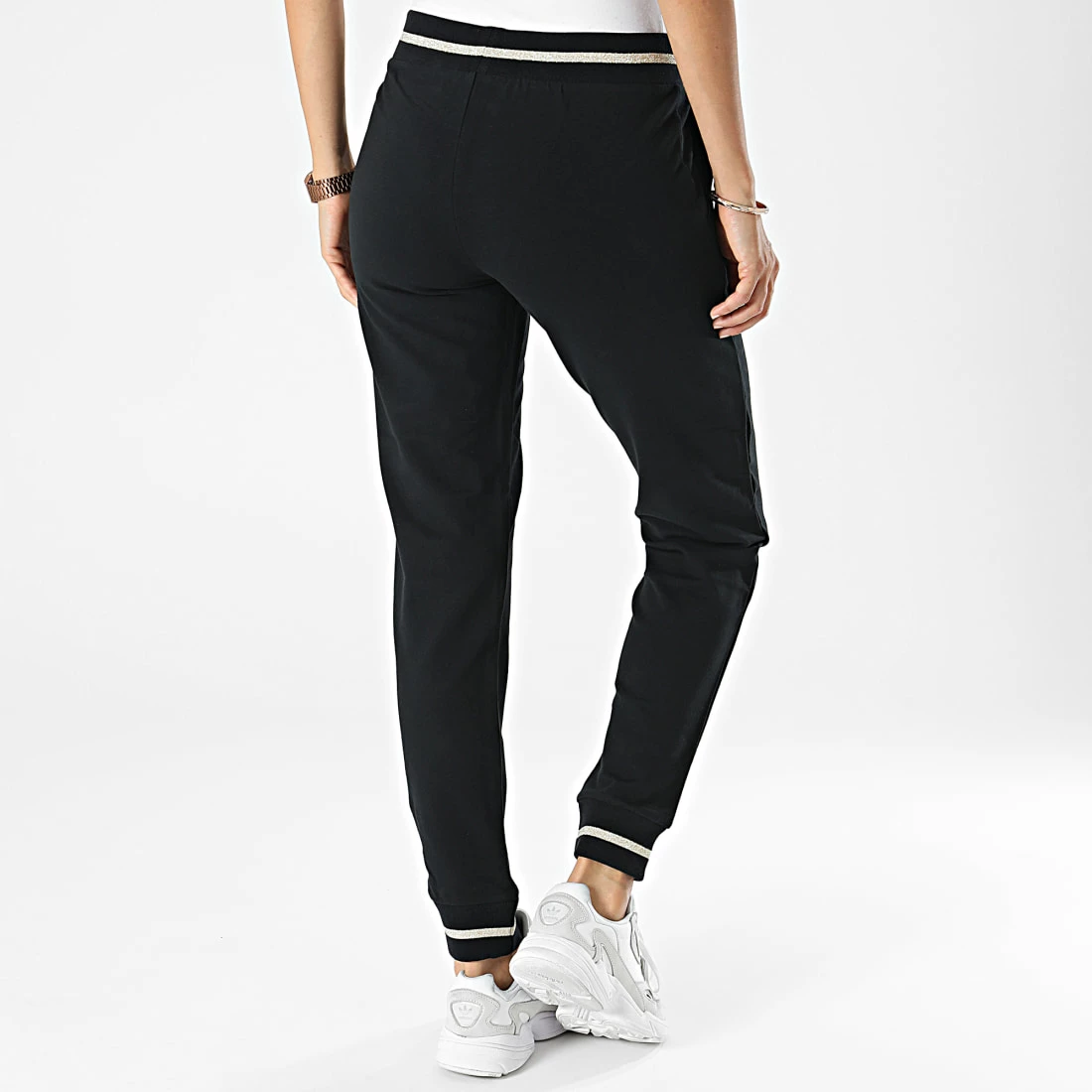 Le moins cher 💯 Pantalon Jogging Femme 6LTP59 Noir Doré de EA7 Emporio Armani 💯 – Image 4