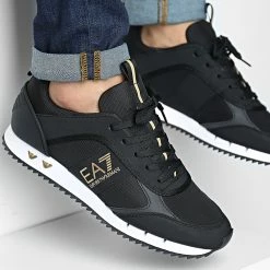 Vente flash 🔔 Baskets X8X001-XK219 Black Gold White de EA7 Emporio Armani 🎁