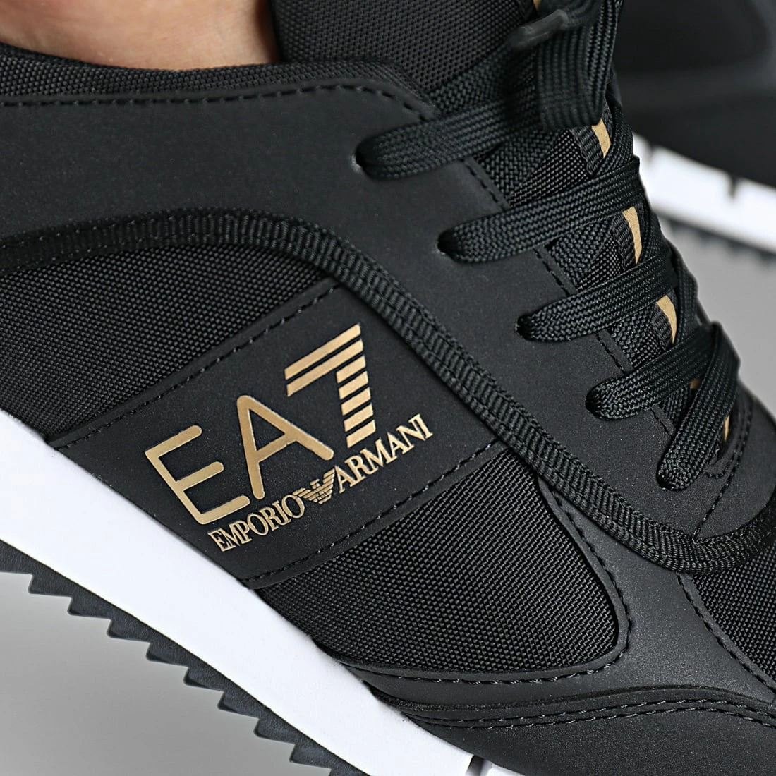 Vente flash 🔔 Baskets X8X001-XK219 Black Gold White de EA7 Emporio Armani 🎁 – Image 2
