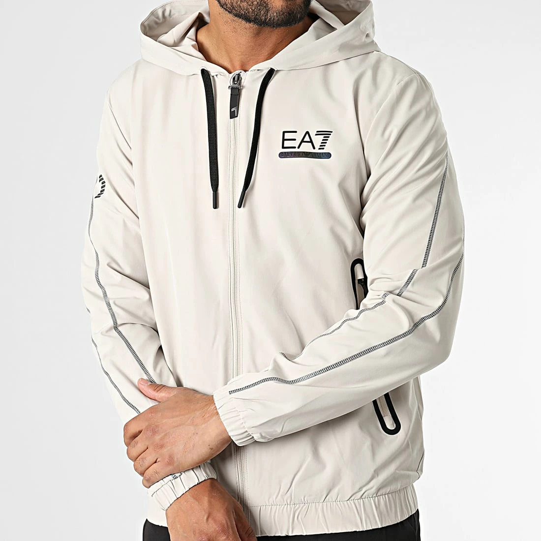 Promo đ Ensemble Veste Zippée Capuche et Pantalon Jogging 6LPV01-PN6TZ Noir Beige de EA7 Emporio Armani đ â Image 3