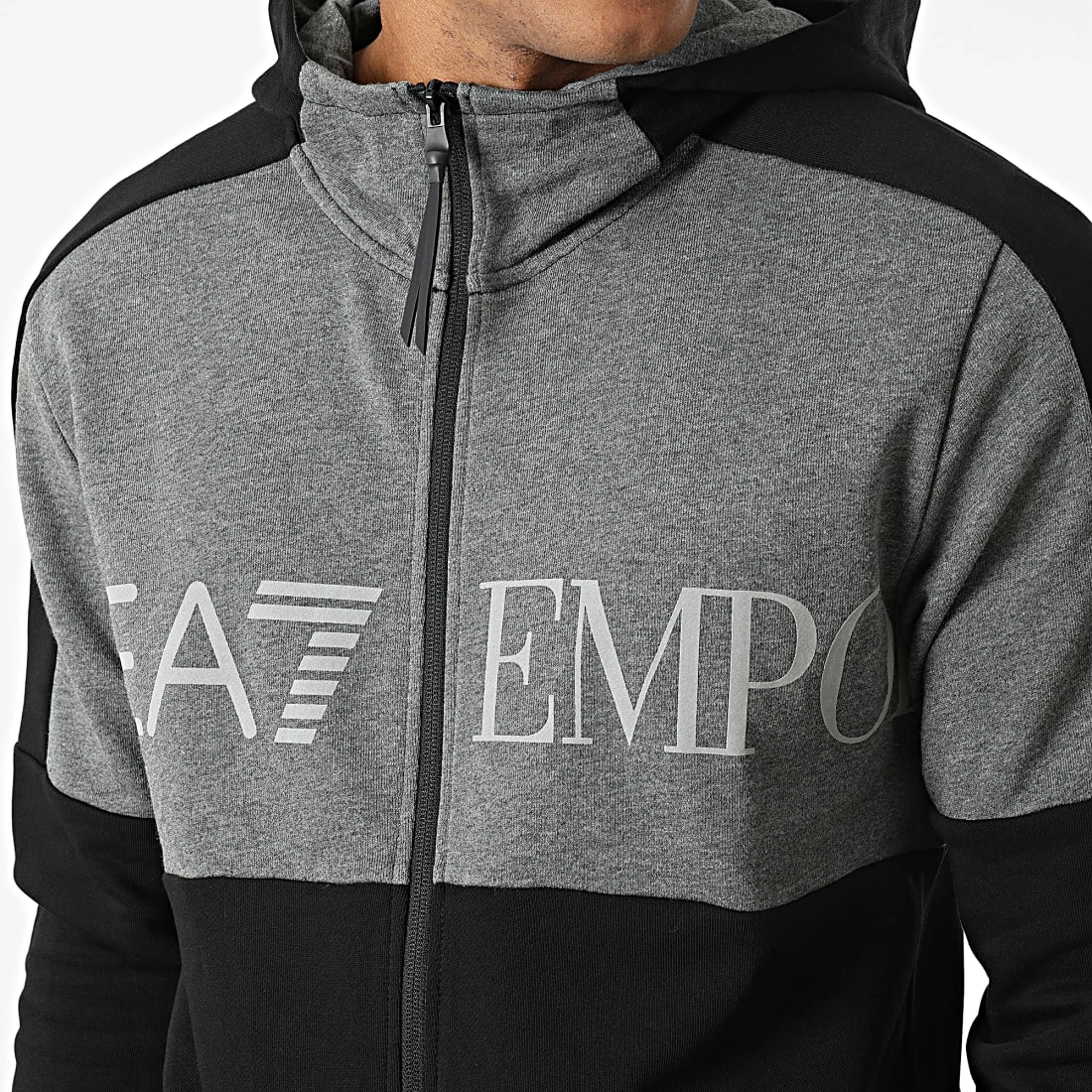 Meilleure affaire 🌟 Sweat Zippé Capuche Réfléchissant 6LPM18-PJEQZ Noir Gris Chiné de EA7 Emporio Armani 🥰 – Image 2