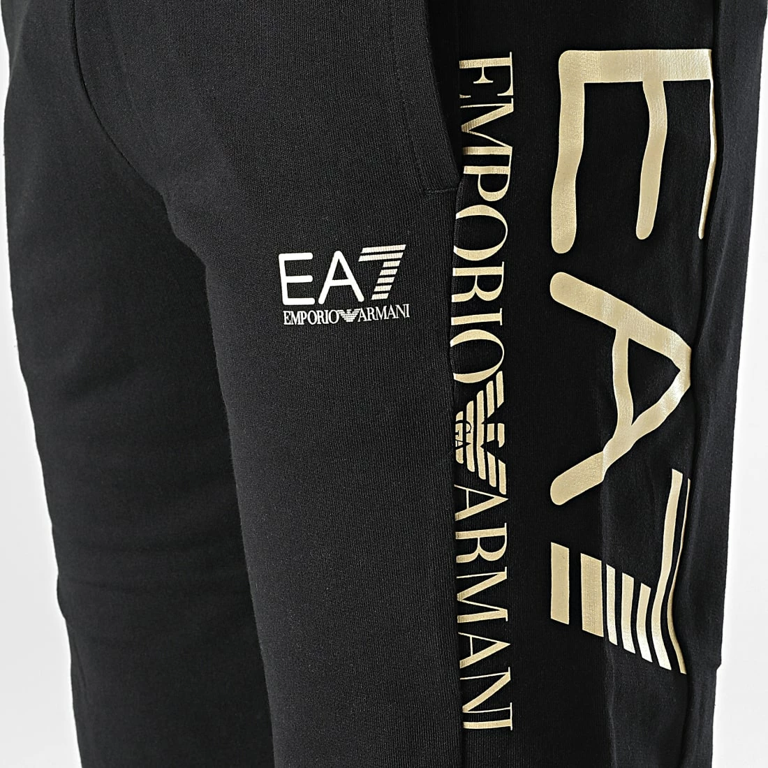 Sortie ✨ Pantalon Jogging 6LPP80-PJFGZ Noir Doré de EA7 Emporio Armani 🤩 – Image 2