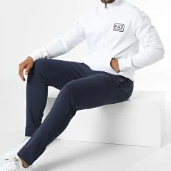 Nouveau 🛒 Ensemble De Survetement 6LPV67 Blanc Bleu Marine de EA7 Emporio Armani 🤩