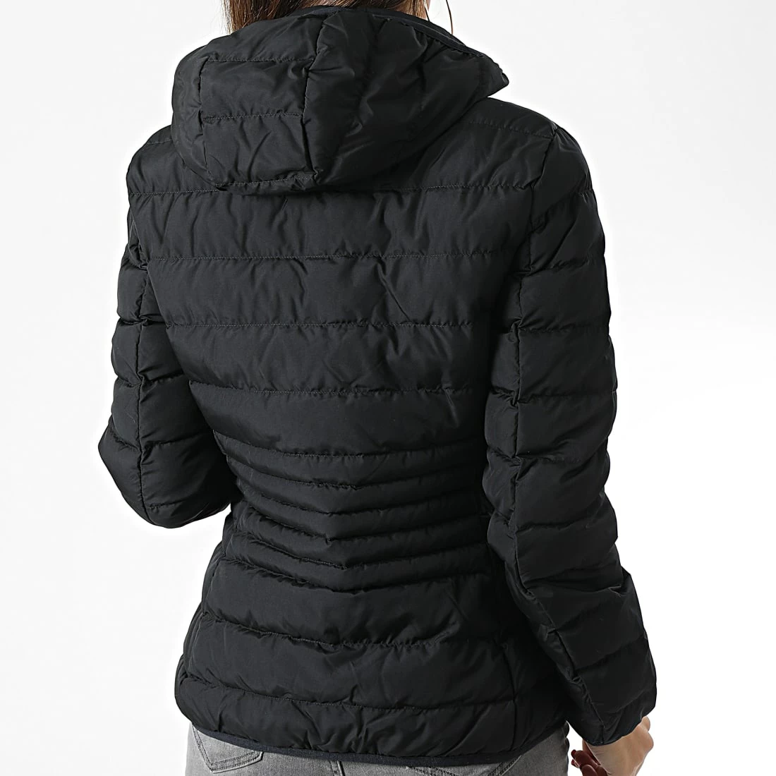 Les meilleures critiques de ⌛ Doudoune Capuche Femme 8NTB23-TNF8Z Noir de EA7 Emporio Armani 😉 – Image 4