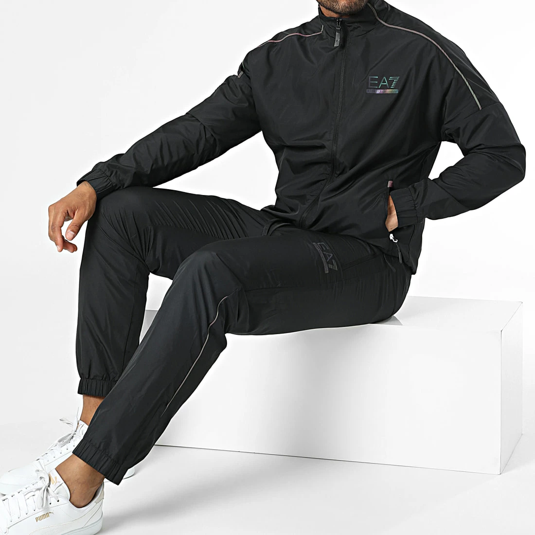 Les meilleures critiques de 🔥 Ensemble De Survetement 6LPV03 Noir Iridescent de EA7 Emporio Armani 💯