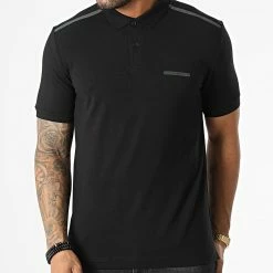 Vente flash ✨ Polo Manches Courtes A Bandes 6LPF04-PJAMZ Noir Réfléchissant Iridescent de EA7 Emporio Armani 🤩