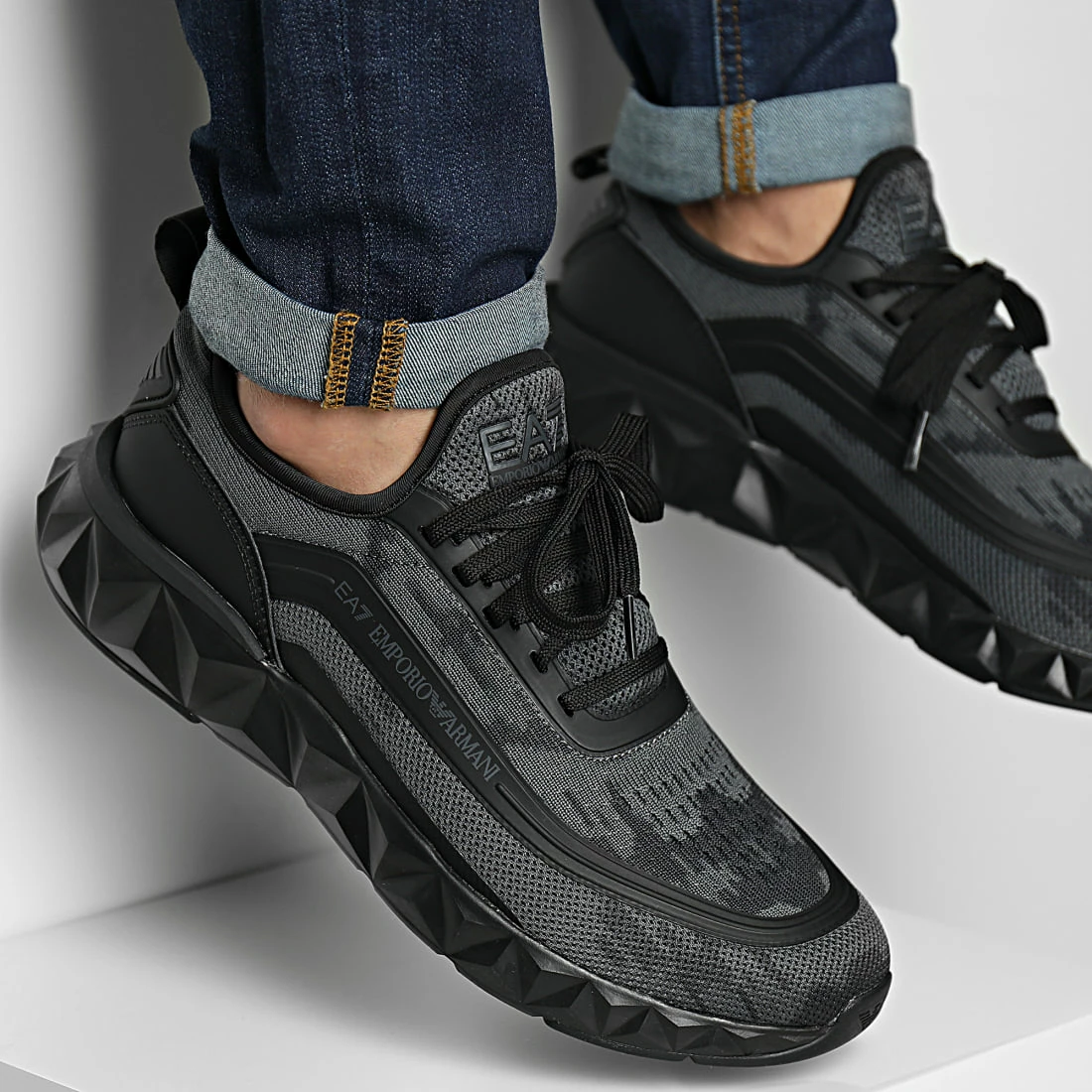 Coupon ✔️ Baskets X8X102-XK290 Black de EA7 Emporio Armani 🎁