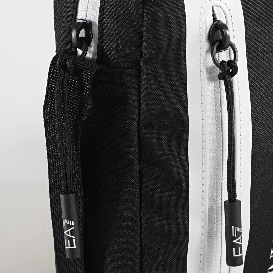 Coupon 🎉 Sacoche Pouch Bag 275665-CC982 Noir de EA7 Emporio Armani 🛒 – Image 3